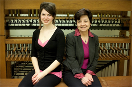 photo of Dianne and Anna-Sophie together at the practice carillon