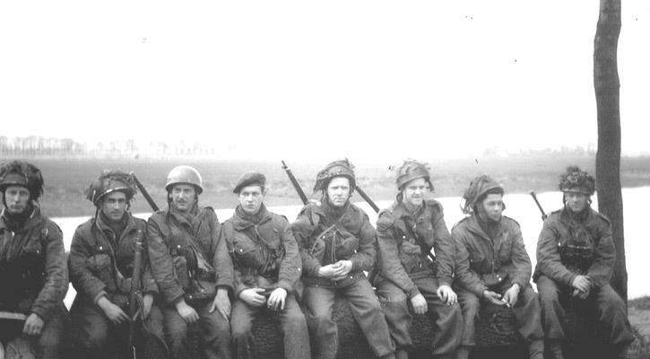 Soldiers from the First Canadian Paratroopers Batallion shortly after the Normandy landing on June 6, 1944.