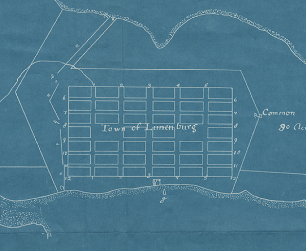 Rectininear grid diagram showing the street plan of Lunenburg.