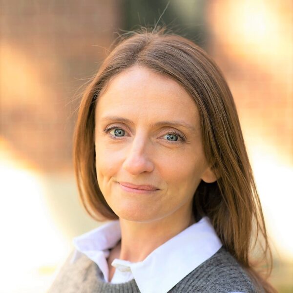 Photo of Robin McLaughlin