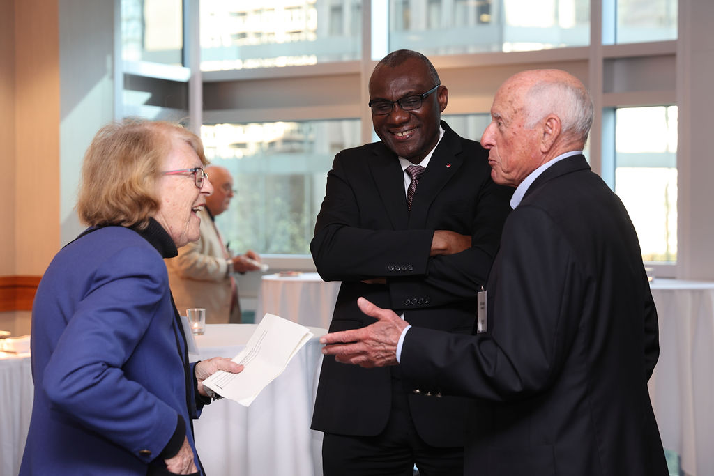 President Wisdom Tettey chats with guests at Carleton's reception in Vancouver on April 23, 2026.