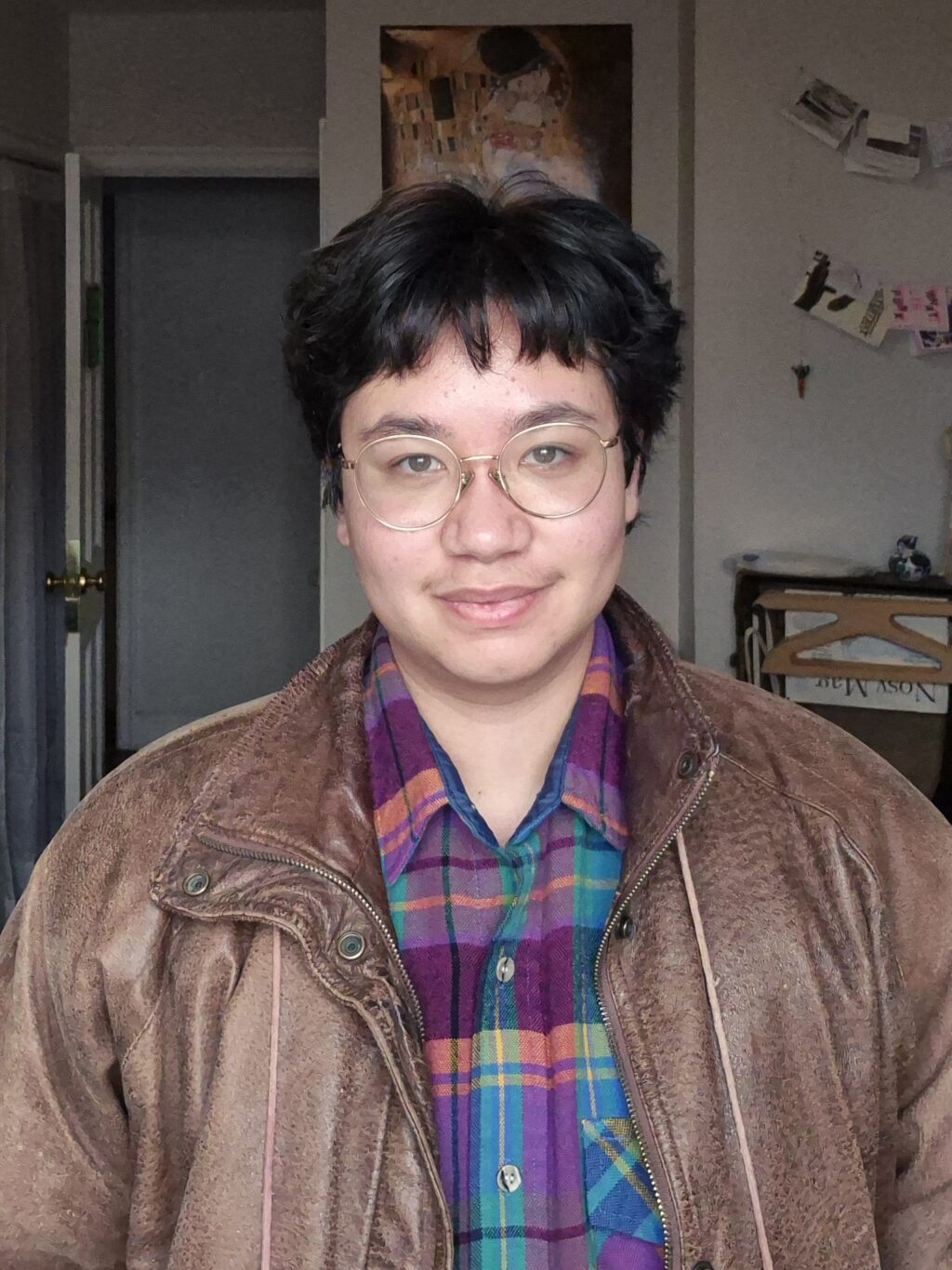 The headshot of Kiran Niet, author of this essay.