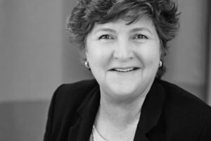 Beth Creary Headshot