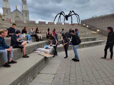 Students in front of the National Gallery of Art