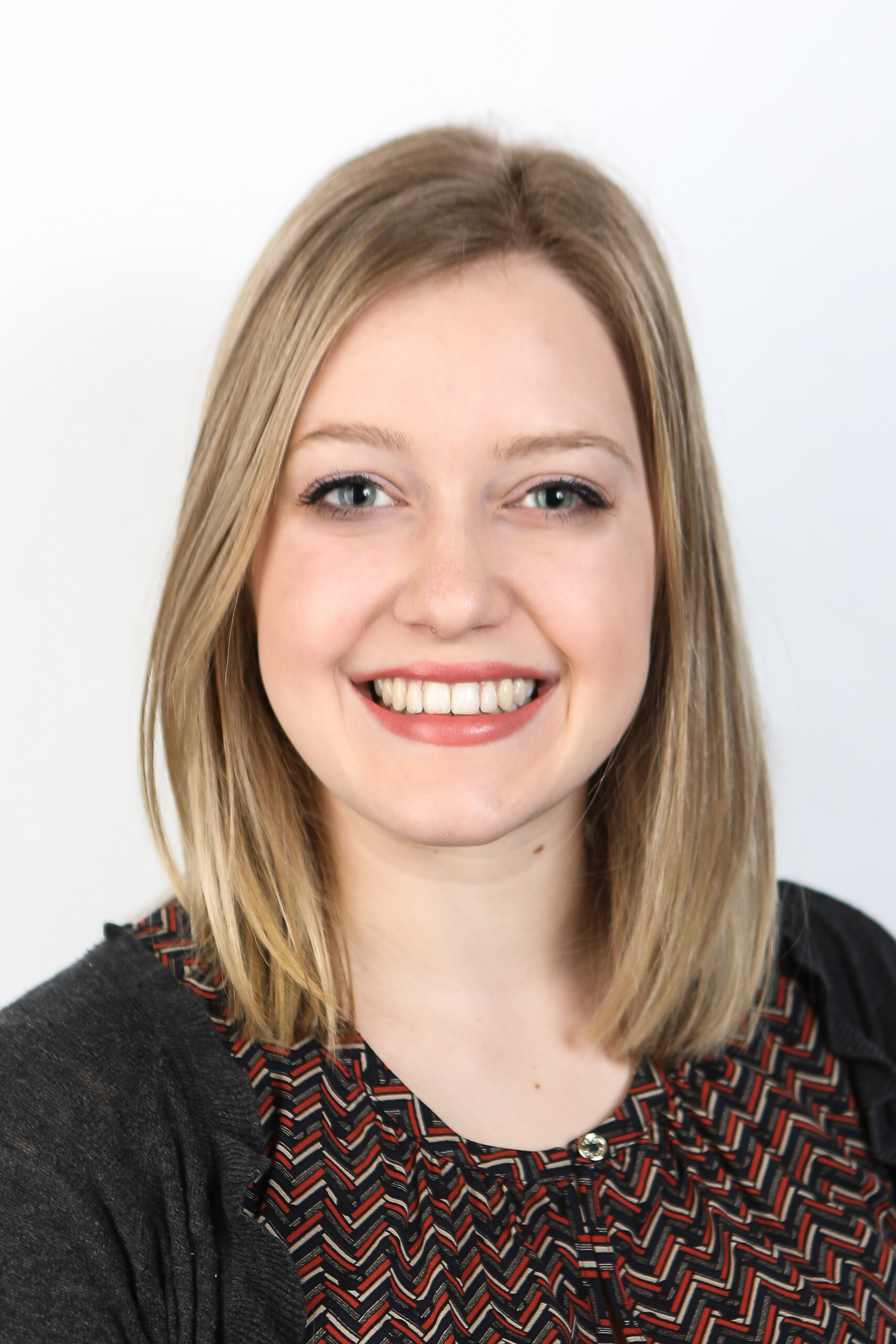 Dr. Alisha Szozda headshot