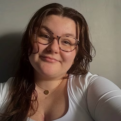Madison Hunt Headshot