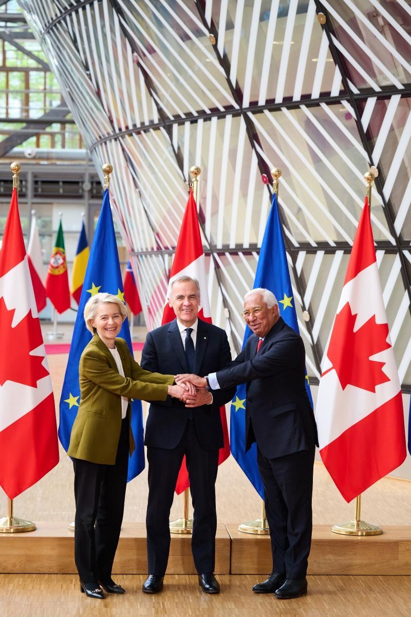 Photo of Ursula von der Leyen, Mark Carney and António Costa
