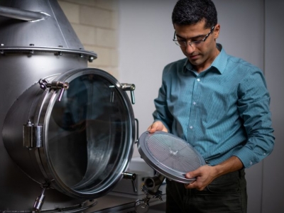 Photo for the news post: Developing New Technology for Clean Energy at Carleton