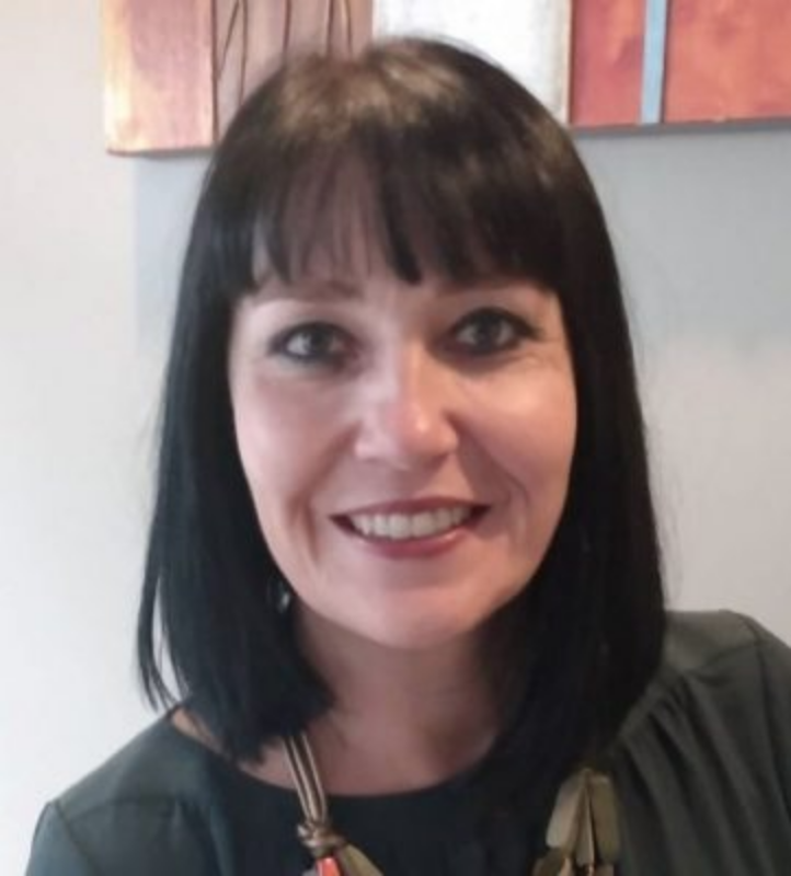 Headshot picture of Crina Viju