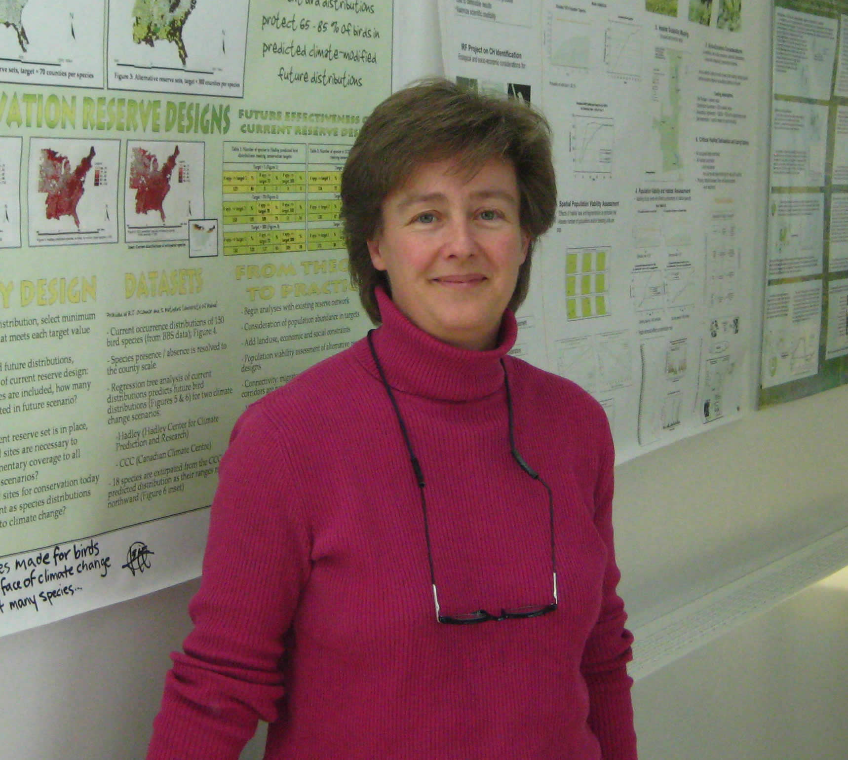 Lenore Fahrig receives a Faculty Graduate Mentoring Award Fahrig Lab