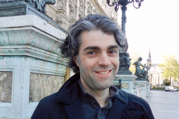 Dr. Sébastien Côté