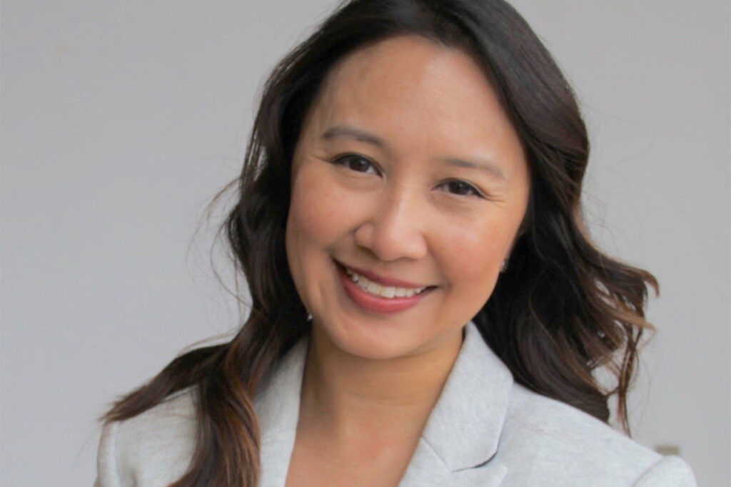Headshot of Vivian Lee