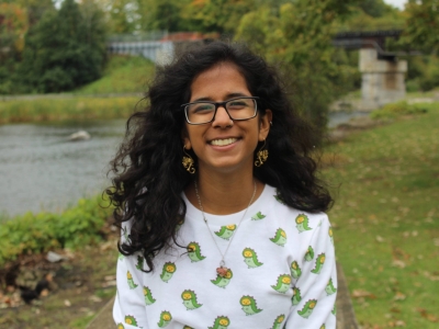 Manahil, English Student