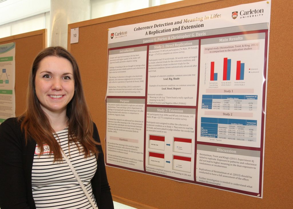 Janessa Porter with her poster titled, “Coherence Detection and Meaning in Life: A Replication and Extension.”