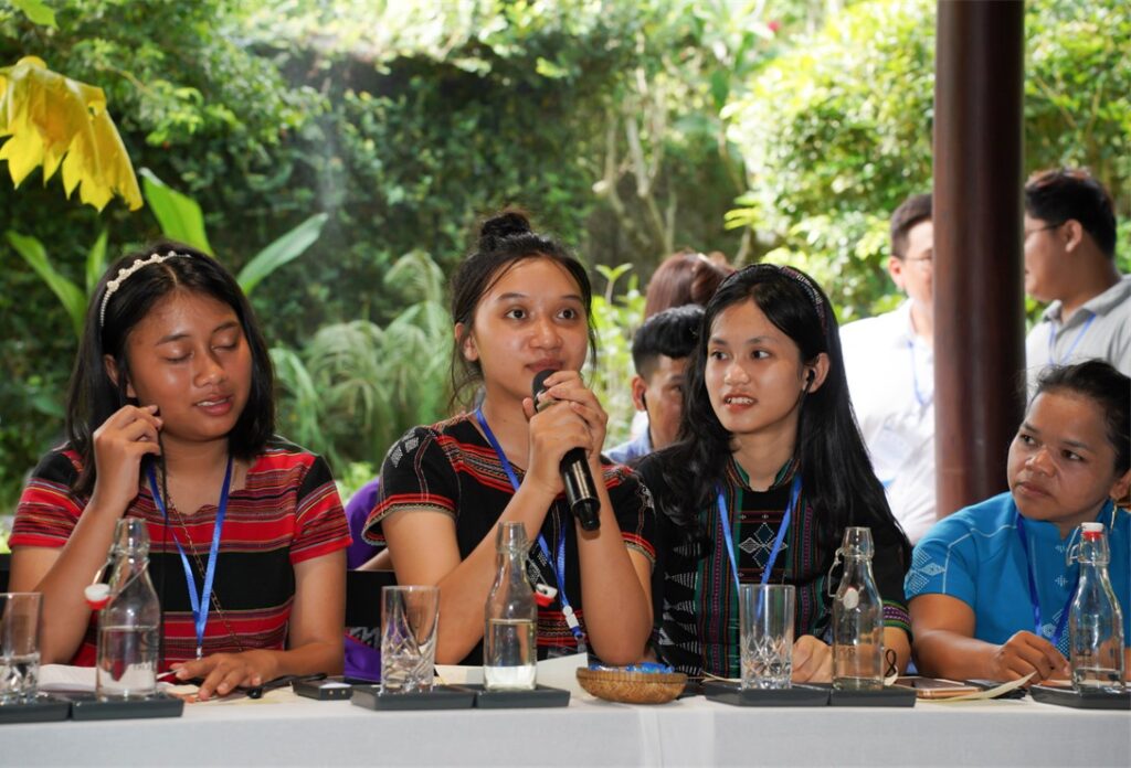 A girl with disabilities expressed her view at the ENGAGE’s Youth Leadership Circle 2023.