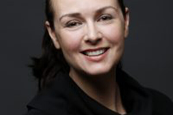Jennifer Robson