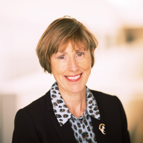 Kathy Harvey headshot