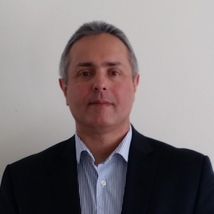 Rowland Few headshot