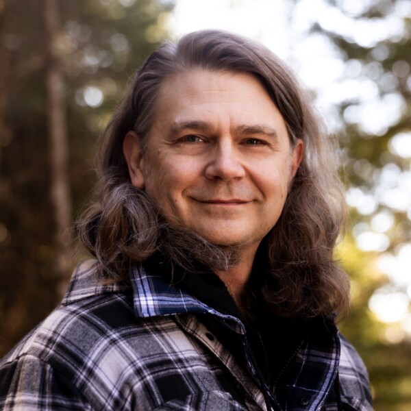 Jim Opp headshot outside