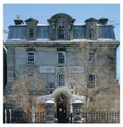 Entrance to Ottawa Hostel