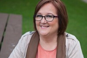 Melissa Otis headshot