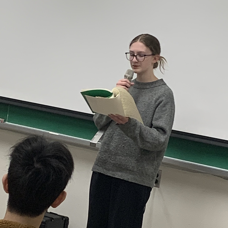 Lauren gives her speech