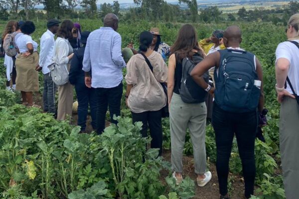 Siphiwe Sithole talks to students about her organization, African Marmalade