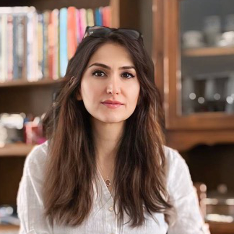 Headshot of Mina Arissian