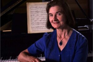 Photo Image of Elaine Keillor