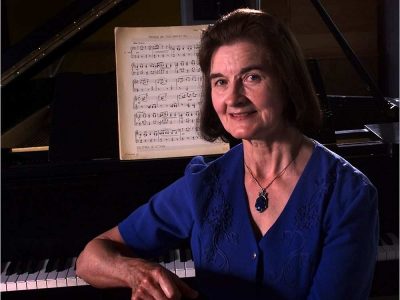 Photo Image of Elaine Keillor