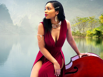 Angelique Francis with acoustic bass