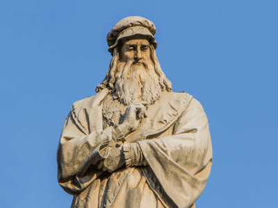 A statue of Leonardo da Vinci in Milan