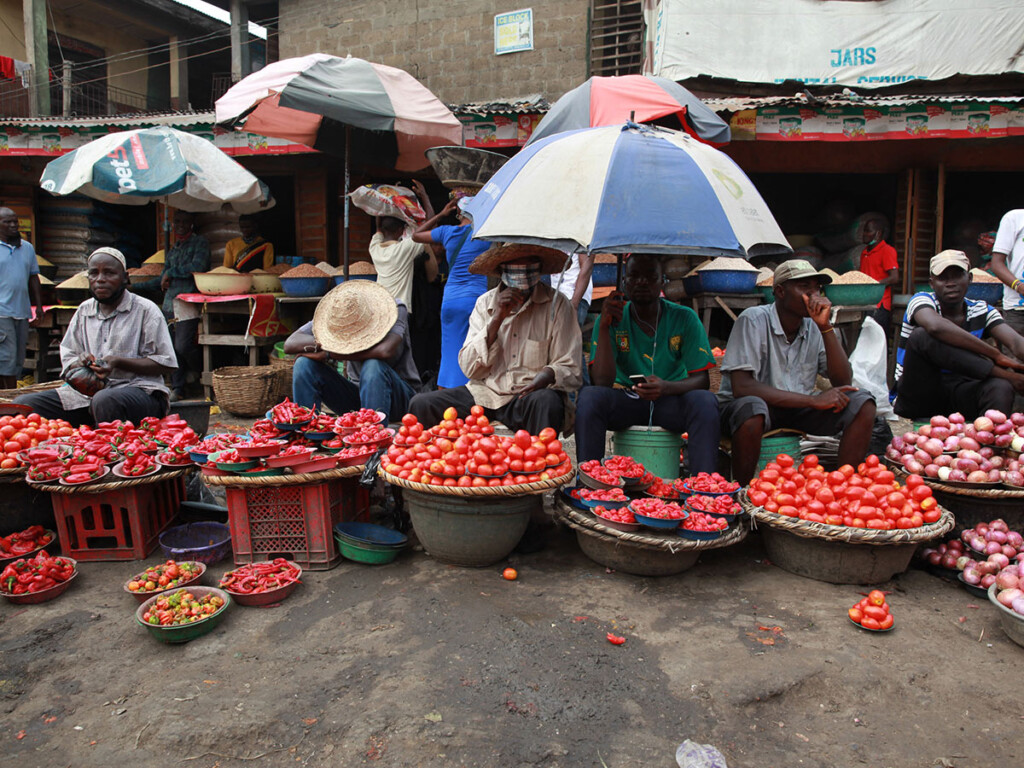 A market in Africa (Photo: Akintunde Akinleye)