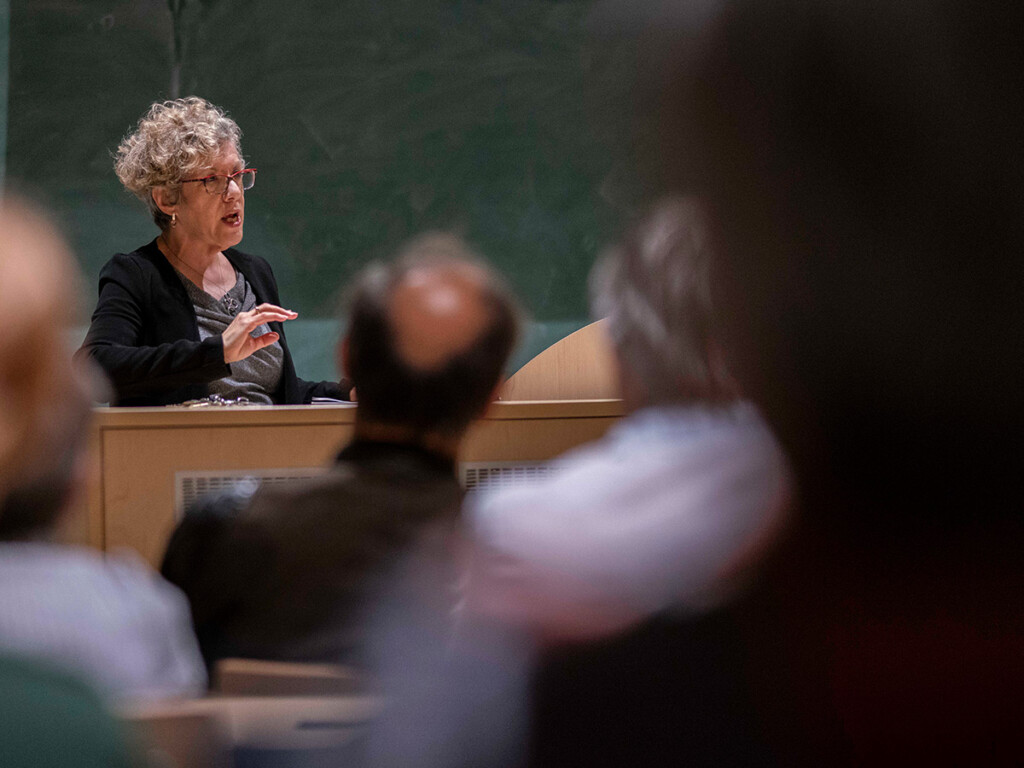 Divine Creator - Da Vinci Channels God