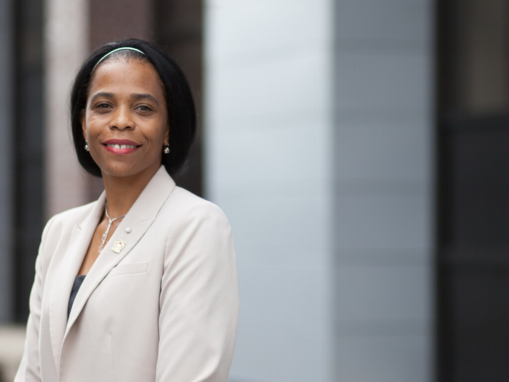 Neuroscientist Focuses on Students as New Dean