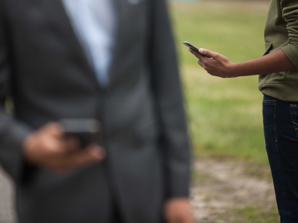 Carleton Researcher Develops Mobile App that Delivers COVID-19 Exposure Alerts But No Personal Information