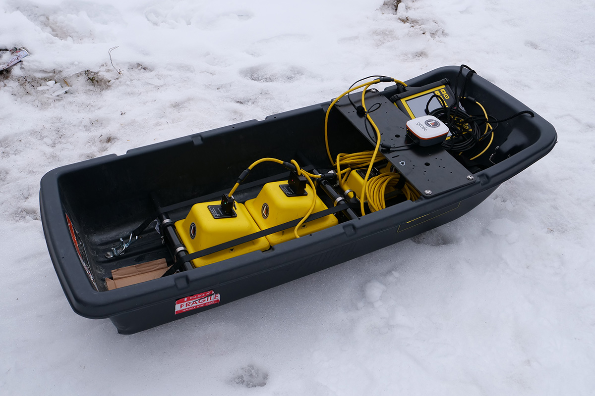 A piece of snow-cleaning machinery.