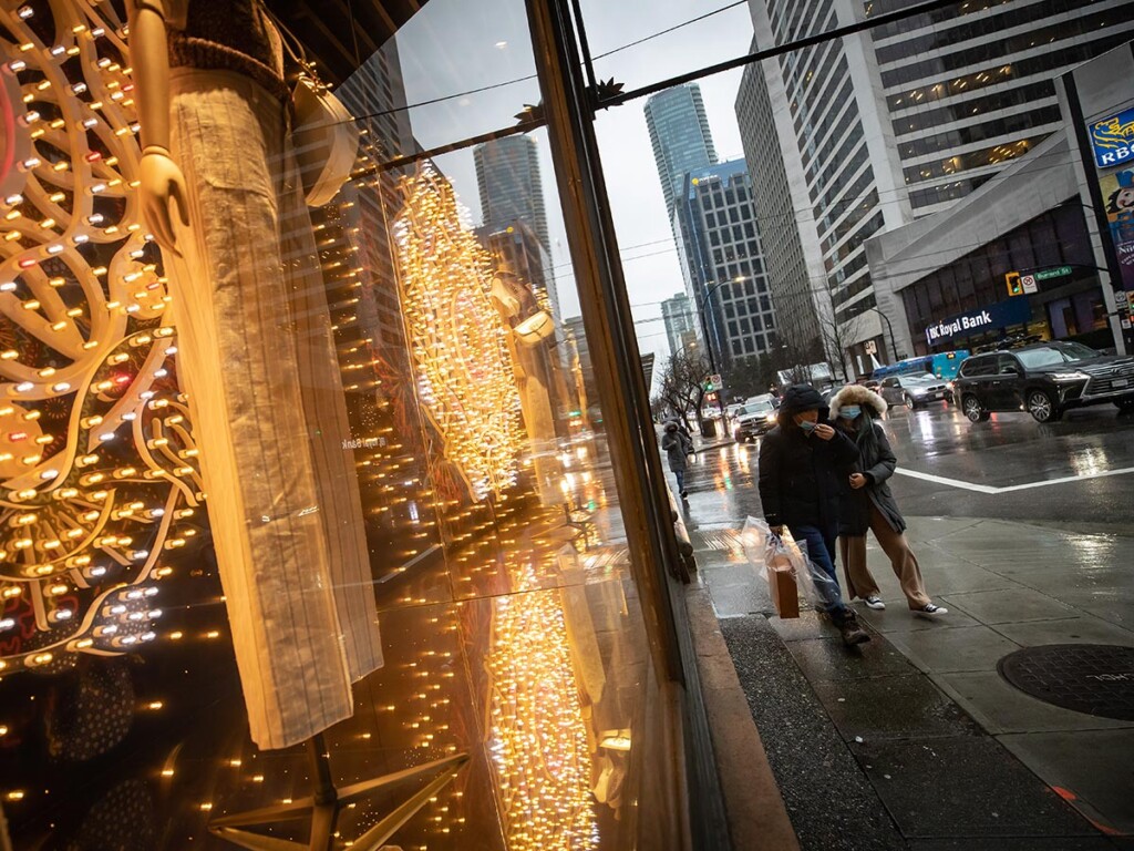 Shopping for the holidays? Keep your distance from retail workers