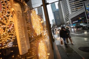 Shopping for the holidays? Keep your distance from retail workers