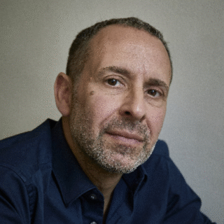 headshot for Daniel Levy