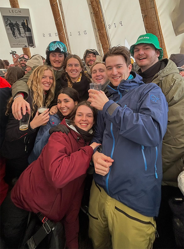 Pic of group of friends after skiing