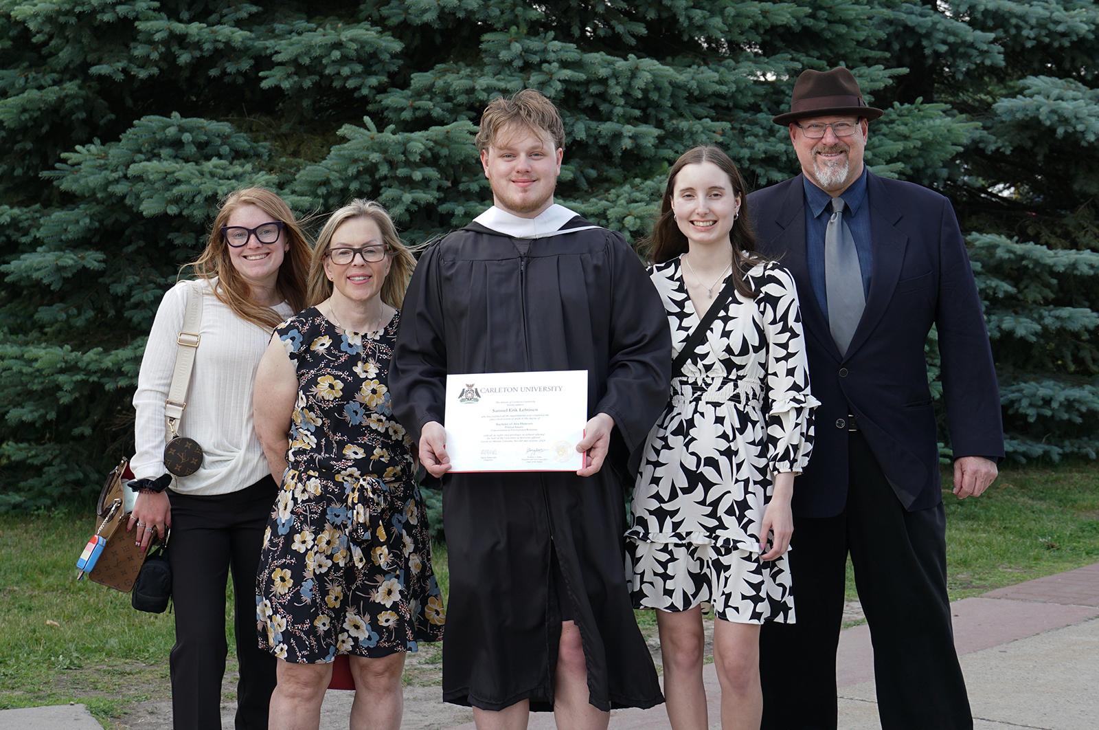photo of Sam Lehtinen and family