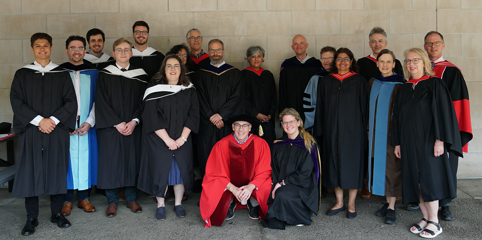 photo of faculty and graduating students