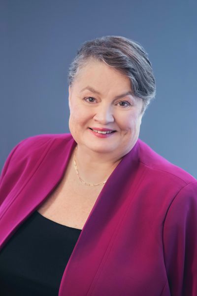 photo of jennifer howard