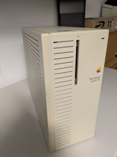 Apple Macintosh Quadra 700