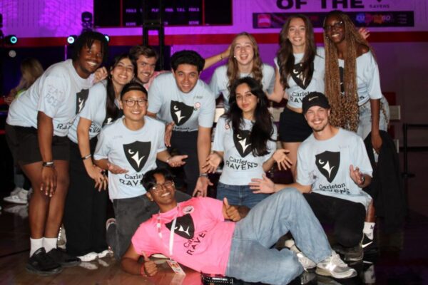 Group of Fall Orientation volunteers standing together