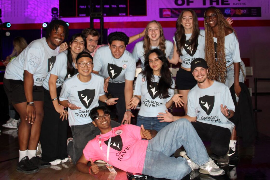 Group of Fall Orientation volunteers standing together