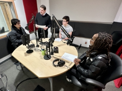 Photo for the news post: Crowds gather for Journalism sessions at March open house event