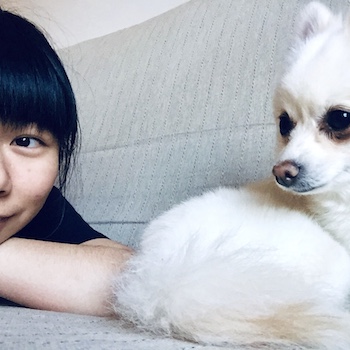 Yiwen & her little white dog