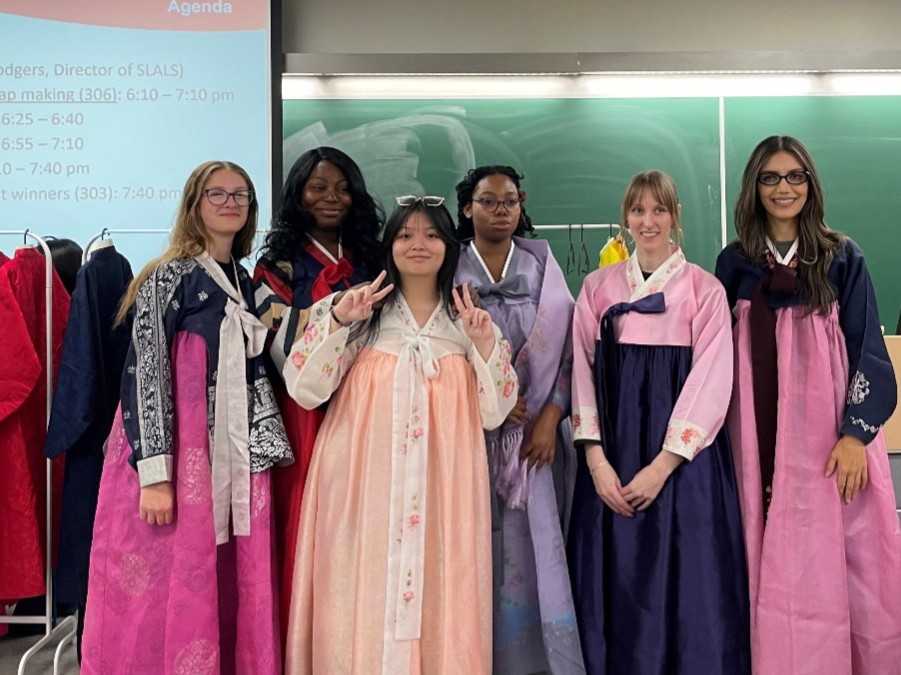 Students in hanbok